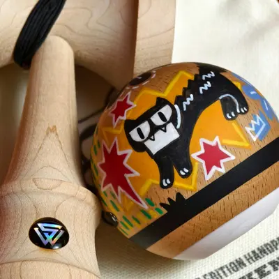 Winner Kendama Gecko paint Tricat Hand drawn tama only NEW